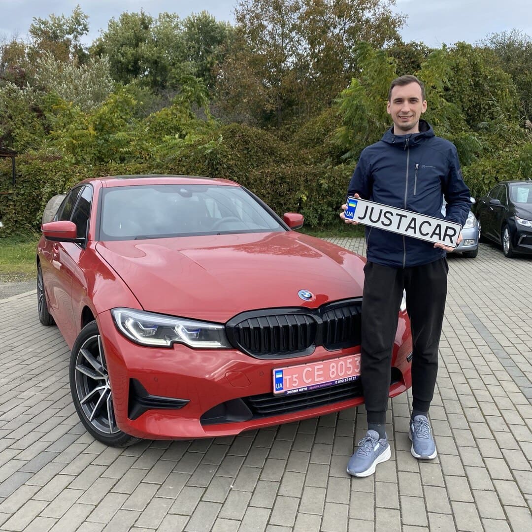 Підбір BMW 330 у Львові від JustAcar