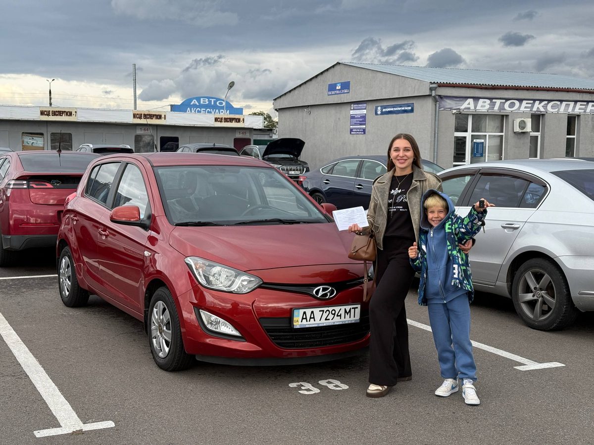 https://justacar.com.ua/wp-content/uploads/2026/08/hyundai-i20.jpg