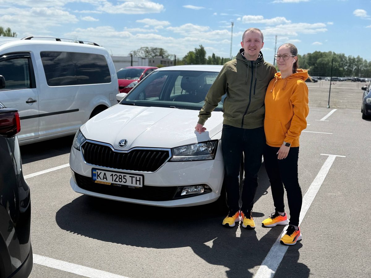 Skoda Fabia 2015–2019 — клієнти JustAcar забирають авто