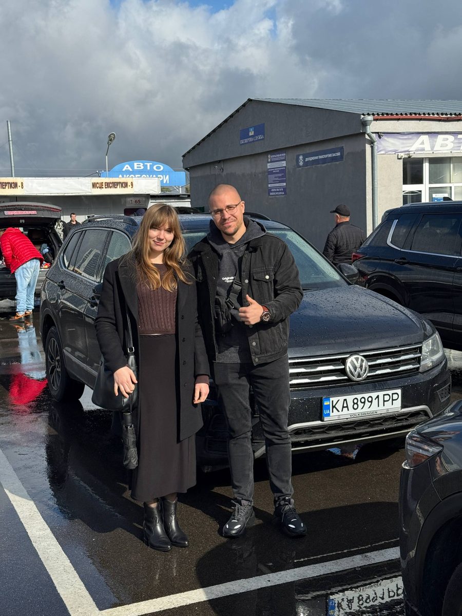 Чорний Volkswagen Tiguan 2018 на повному приводі, клієнти JustAcar